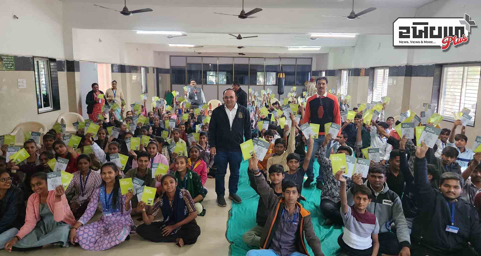 એક્ઝામ કી ઐસી કી તૈસી કાર્યક્રમ અંતર્ગત પાટણની શાળાઓમાં બોર્ડની પરિક્ષા લક્ષી માર્ગદર્શન અપાયું