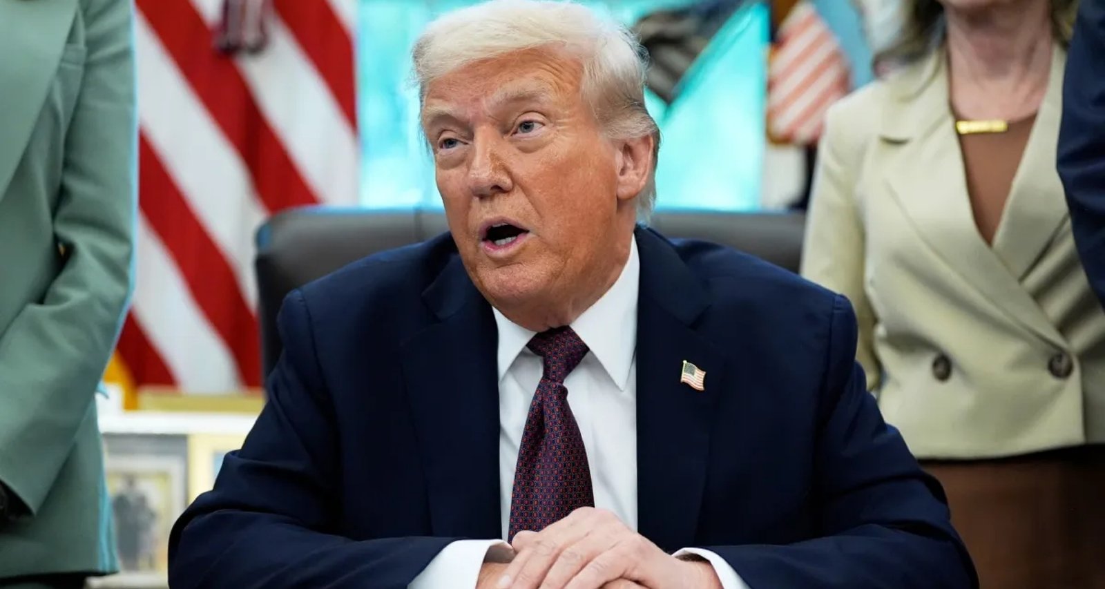 ટ્રમ્પની યુકે મુલાકાત પહેલા સુરક્ષામાં મોટી ખામી, વિન્ડસર કેસલ નજીક બે શંકાસ્પદ લોકોની ધરપકડ