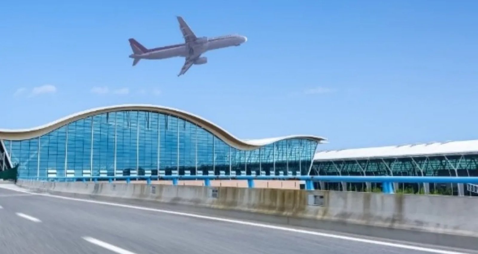 દિલ્હી, મુંબઈ, ચેન્નાઈ, ત્રિવેન્દ્રમ, હૈદરાબાદ – પાંચ આંતરરાષ્ટ્રીય એરપોર્ટ પર બોમ્બની ધમકીઓથી ભય ફેલાયો