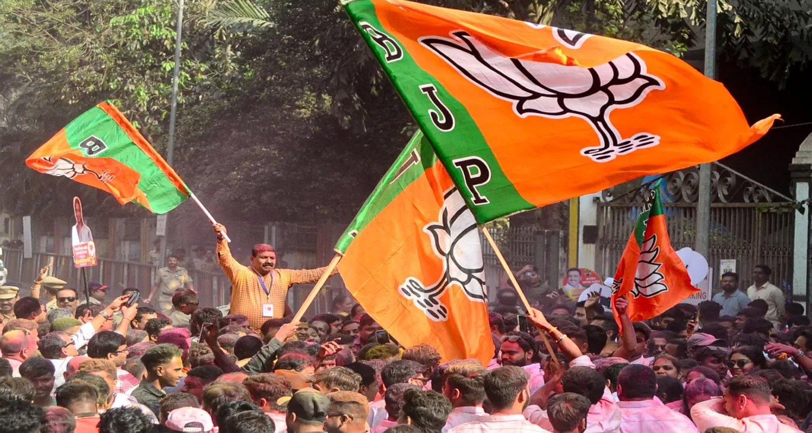 મુંબઈ BMC ચૂંટણી પરિણામ: મુંબઈમાં ઠાકરેનો ગઢ તૂટી પડ્યો, 45 વર્ષમાં પહેલી વાર ભાજપ જીતશે, કોણ બનશે BMCના મેયર?