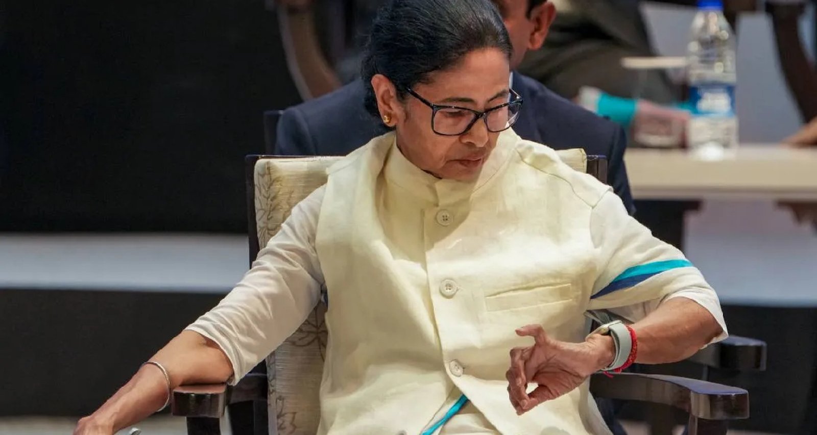 સુપ્રીમ કોર્ટે પશ્ચિમ બંગાળમાં મમતા બેનર્જી સરકારને મોટો ઝટકો, 20 લાખ કર્મચારીઓ માટે 25% ડીએનો આદેશ આપ્યો