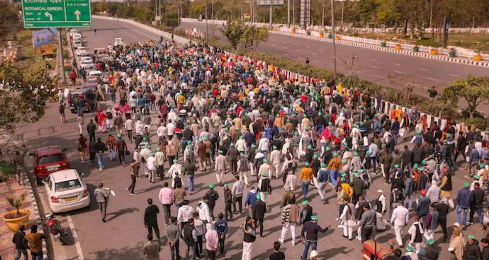 દેશભરમાં 30 કરોડ કામદારો હડતાળ પર, 600 જિલ્લાઓમાં કામ થશે ઠપ્પ